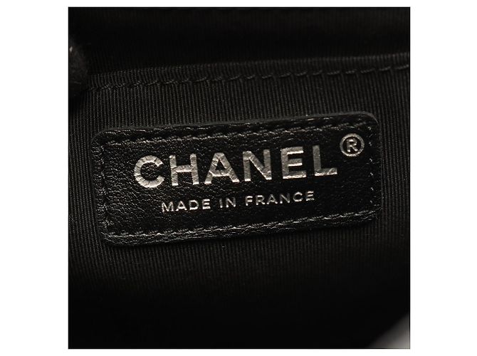 Borsa a spalla Chanel Matelassé in pelle nera - vista 4