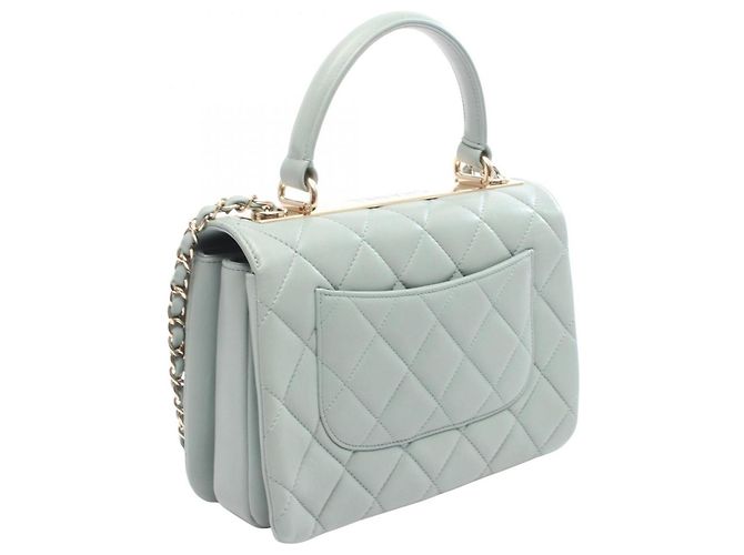 Borsa a tracolla Chanel Trendy CC in pelle verde - vista 2