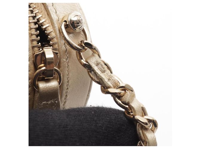 Borsa a pochette Chanel Heart Chain - vista 8