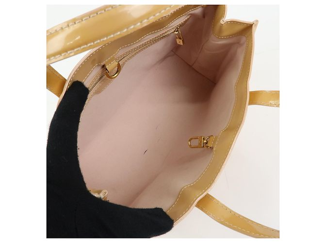 Louis Vuitton Wilshire Monogram Vernis PM - vista 5