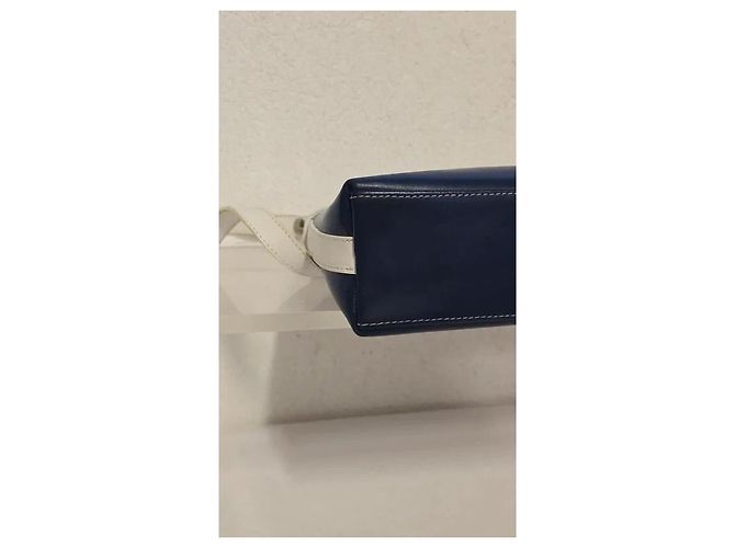 Autre Marque Lancaster Borsa a tracolla in pelle blu e bianca con ciondolo a cuore - vista 11
