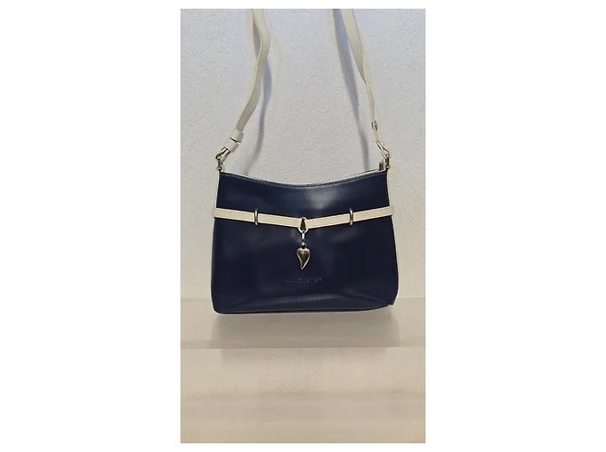 Autre Marque Lancaster Borsa a tracolla in pelle blu e bianca con ciondolo a cuore - vista 4