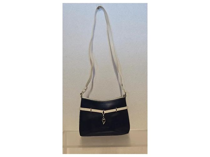 Autre Marque Lancaster Borsa a tracolla in pelle blu e bianca con ciondolo a cuore - vista 6