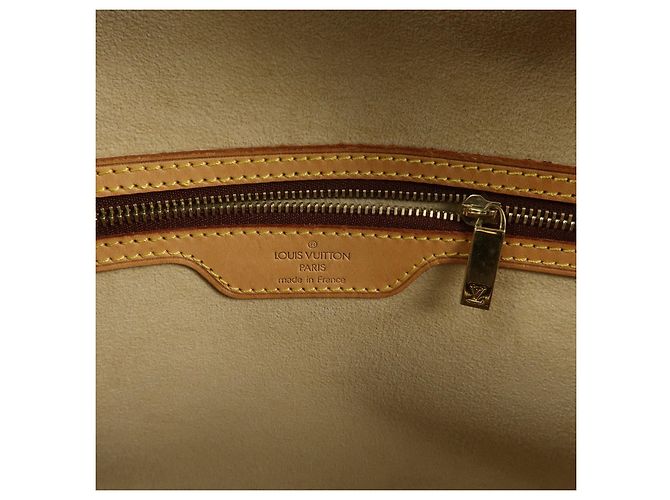 Cité Louis Vuitton Cite Monogram Canvas GM - vista 6