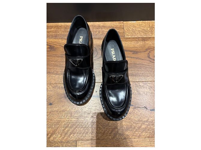 Mocassini Prada Chocolate in pelle nera con suola chunky - vista 12