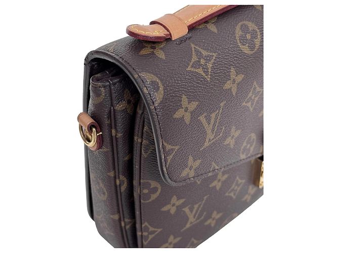 Louis Vuitton Pochette Métis Monogram Canvas - vista 8