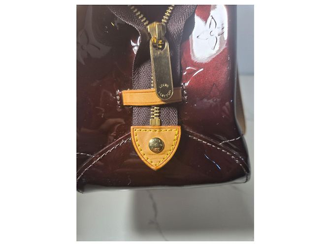 Louis Vuitton Monogram Vernis Rosewood Bordeaux - vista 10