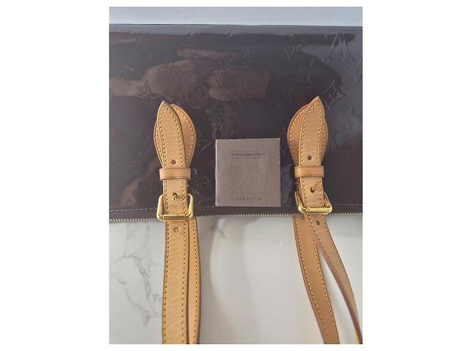 Louis Vuitton Monogram Vernis Rosewood Bordeaux - vista 12