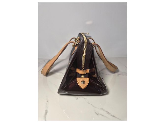 Louis Vuitton Monogram Vernis Rosewood Bordeaux - vista 5