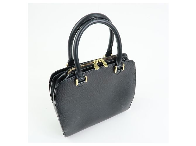 Louis Vuitton Pont Neuf Epi Leather PM - vista 4