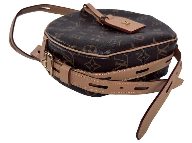 Louis Vuitton Boîte Chapeau MM Monogram Canvas - vista 3