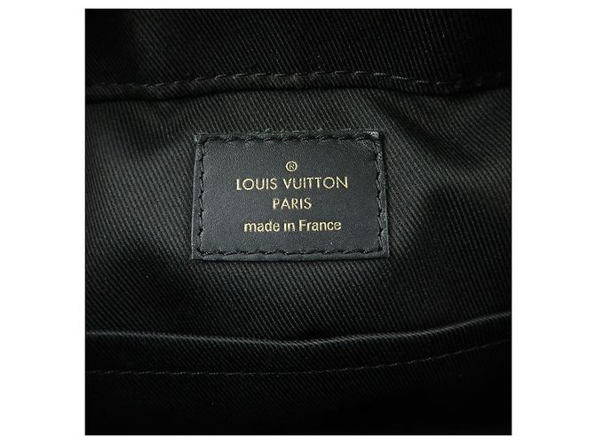 Louis Vuitton Saintonge Monogram Canvas with Leather - vista 6