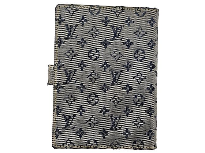 Louis Vuitton To start every workday or school day in style - view 2