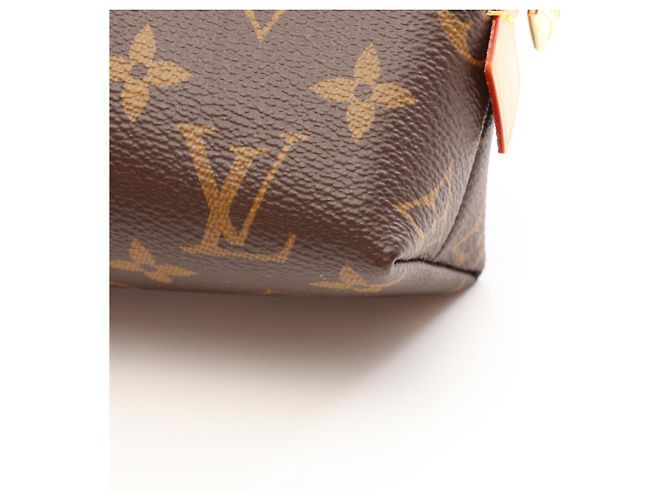 Louis Vuitton Pochette Cosmetic MM Handbag - vista 6