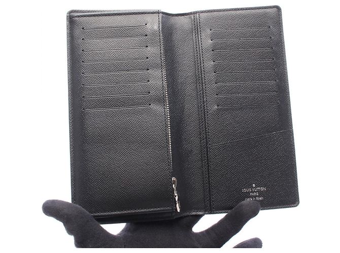 Louis Vuitton Portefeuille Brazza 3D Bi-fold Long Wallet - vista 3