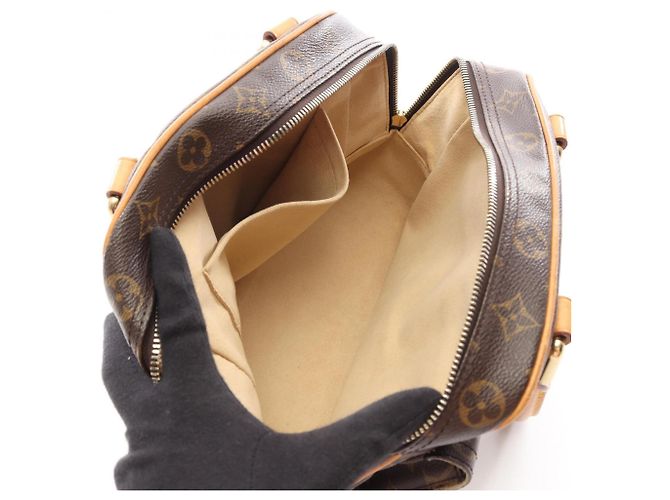 Borsa Louis Vuitton Manhattan PM Monogram - vista 3