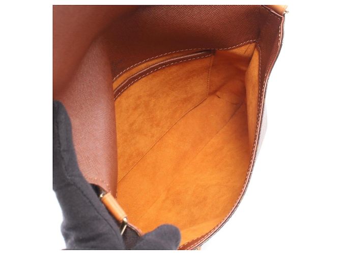 Borsa a tracolla Louis Vuitton Musette Tango - vista 3