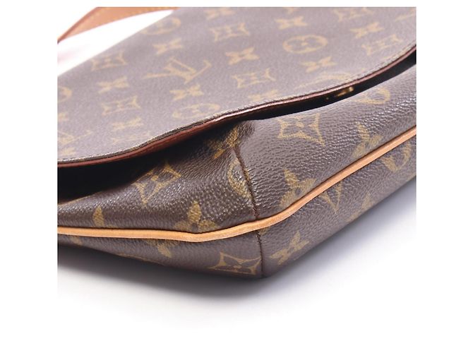 Borsa a tracolla Louis Vuitton Musette Tango - vista 8