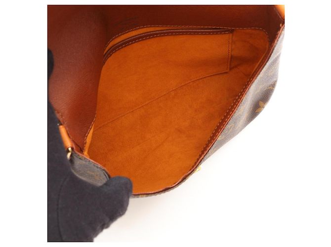 Borsa a tracolla Louis Vuitton Musette Tango con tracolla corta - vista 3
