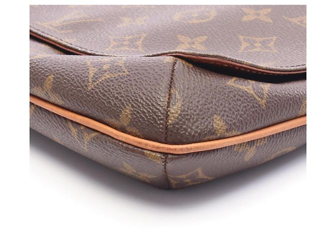 Borsa a tracolla Louis Vuitton Musette Tango con tracolla corta - vista 10