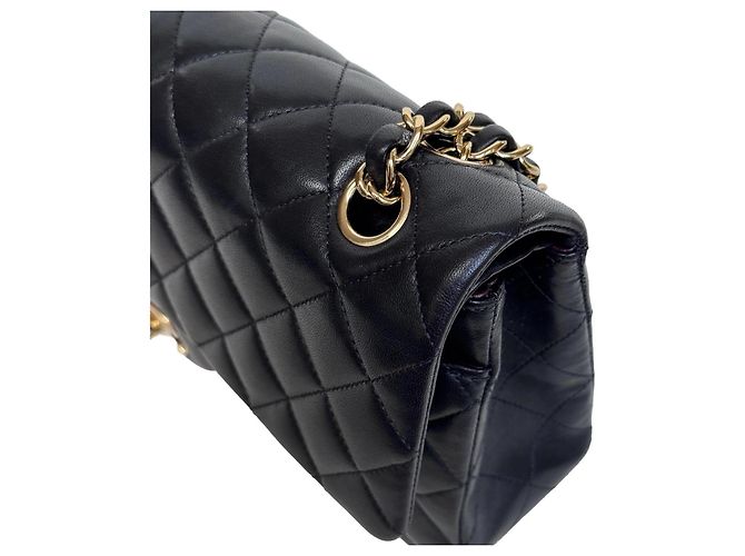 Borsa Chanel Classic Double Flap Medium Pelle d'Agnello Nera - vista 3