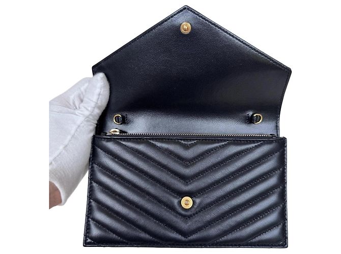 Autre Marque Saint Laurent Cassandre Envelope Wallet on Chain - vista 5