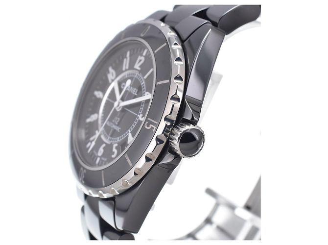 Chanel J12 Automatic Ceramic and Stainless Steel with Diamond Bezel 38 - vista 3