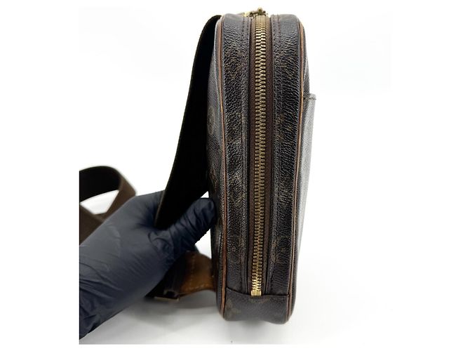 Louis Vuitton Pochette Gange Monogram Canvas - vista 3