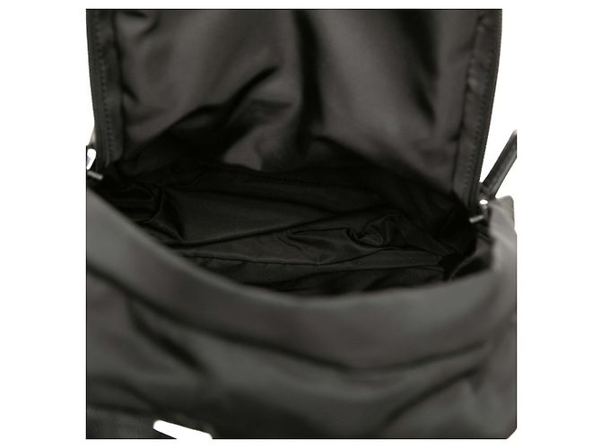 Sac banane en tissu Prada avec plaque logo triangle - vue 4