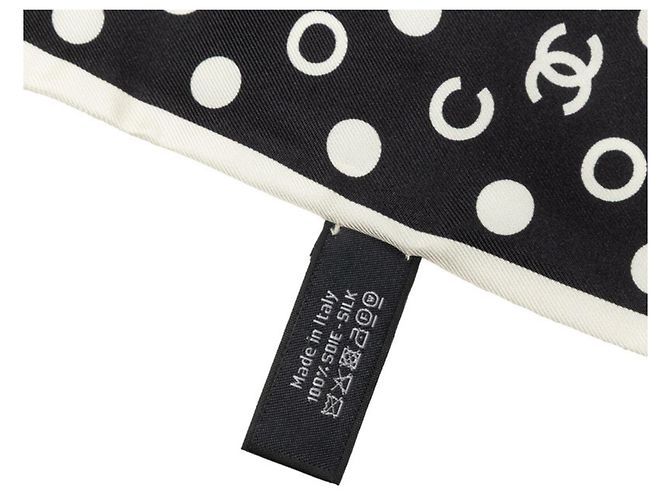 Chanel Coco Mark Schal mit Polka Dots - Ansicht 4