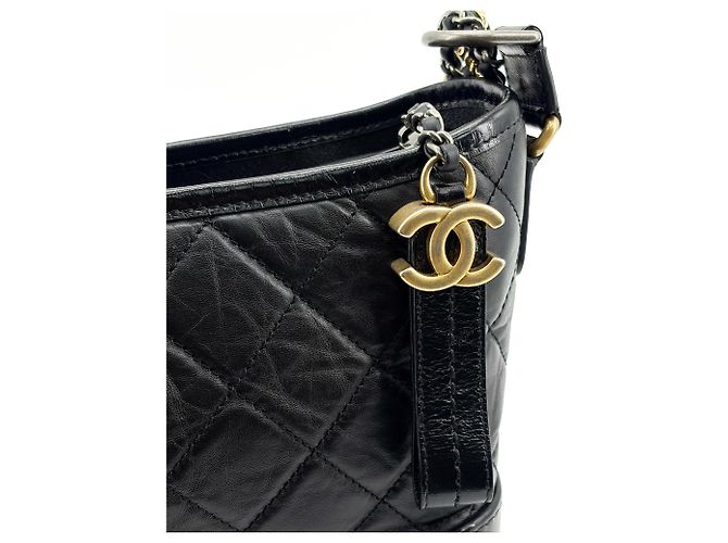 Chanel Gabrielle Hobo Quilted Aged Calfskin Small - vista 7