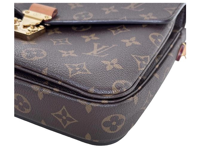 Louis Vuitton Pochette Métis Monogram - vista 5