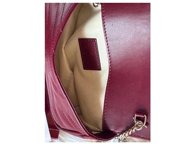 Gucci GG Marmont Mini Borsa a Tracolla Pelle Bordeaux - vista 11