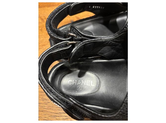 Sandali Chanel Logo CC in tessuto nero - vista 3