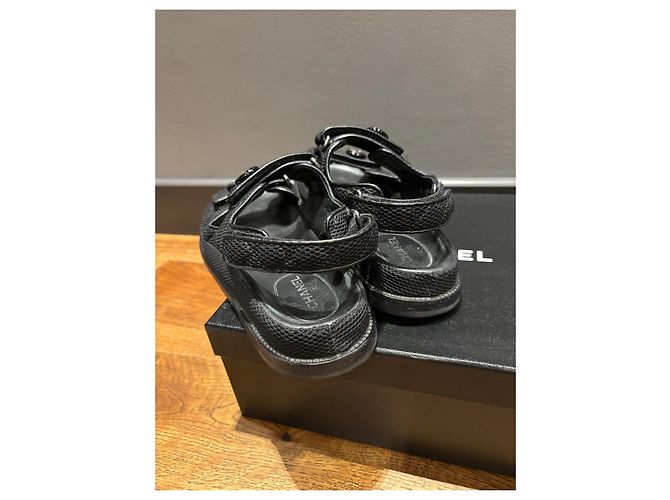 Sandali Chanel Logo CC in tessuto nero - vista 7