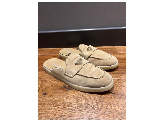 Mules Prada in camoscio beige con logo - vista 10