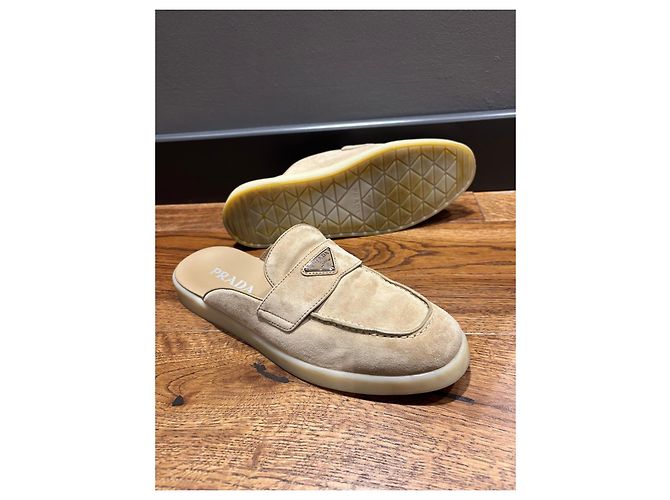 Mules Prada in camoscio beige con logo - vista 6