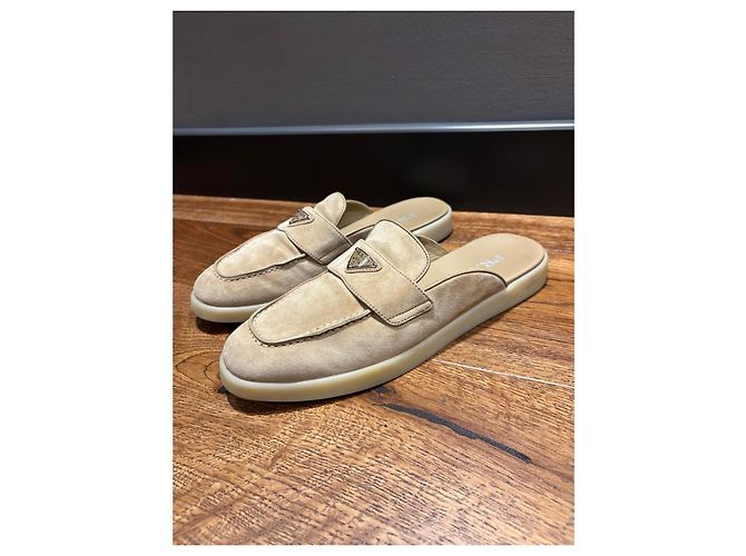 Mules Prada in camoscio beige con logo - vista 9