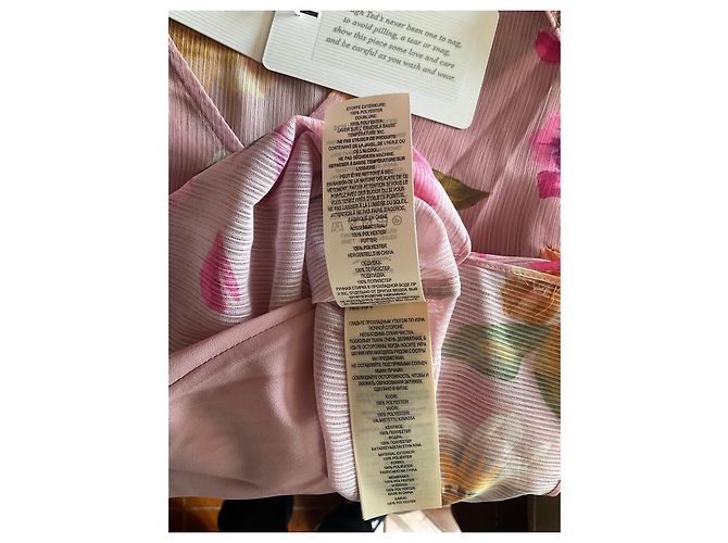 Ted Baker Bluse mit rosa Blumenprint und Rüschenärmeln - Ansicht 7