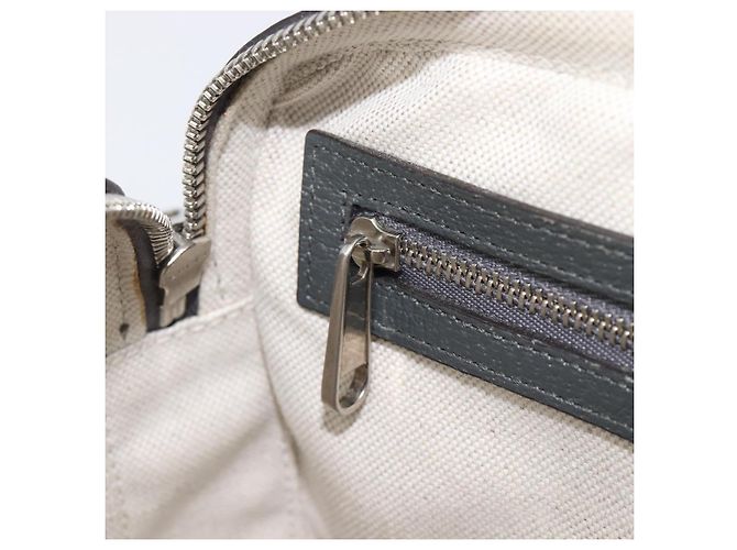 GUCCI GG Supreme Shoulder Bag PVC Gray Silver 699439 - vista 22