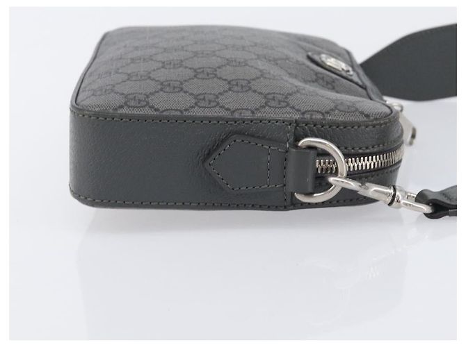 GUCCI GG Supreme Shoulder Bag PVC Gray Silver 699439 - vista 4