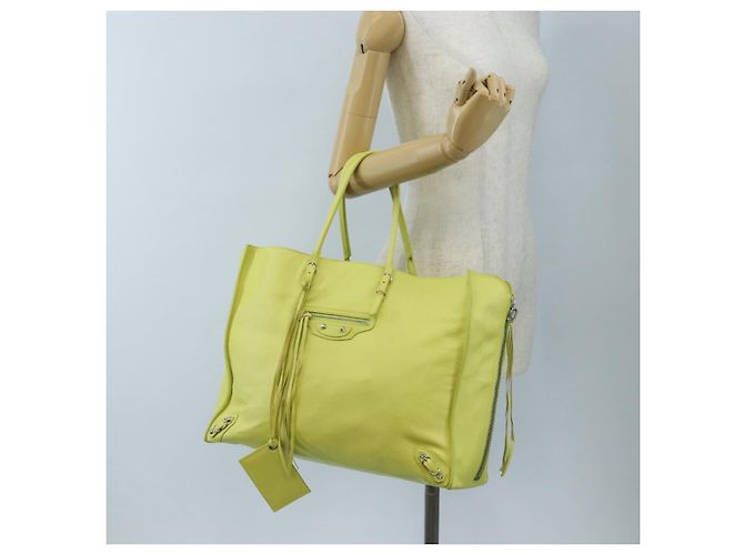 Balenciaga The Paper Hand Bag Leather Light Yellow Silver 236701 - vista 28