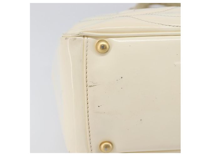 CHANEL Triple Coco Tote Bag Lackleder Weiß Goldfarbene CC - Ansicht 11