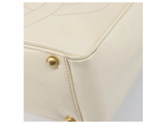 CHANEL Triple Coco Tote Bag Lackleder Weiß Goldfarbene CC - Ansicht 12