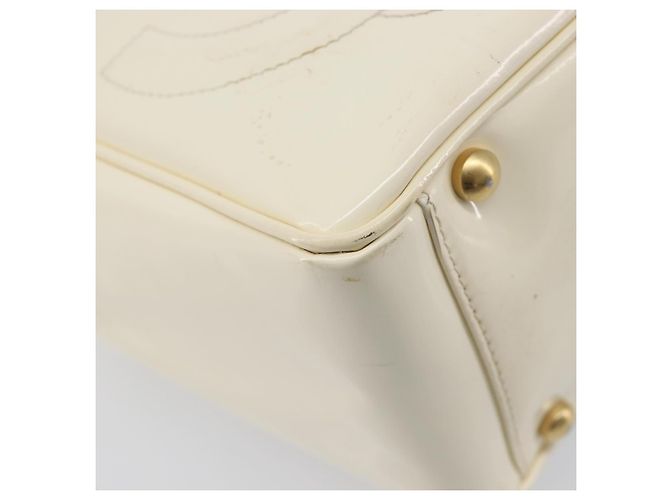 CHANEL Triple Coco Tote Bag Lackleder Weiß Goldfarbene CC - Ansicht 15