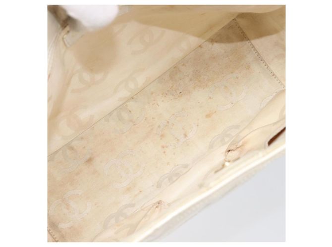 CHANEL Triple Coco Tote Bag Lackleder Weiß Goldfarbene CC - Ansicht 20