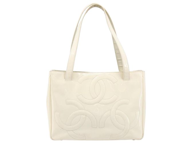 CHANEL Triple Coco Tote Bag Lackleder Weiß Goldfarbene CC - Ansicht 3