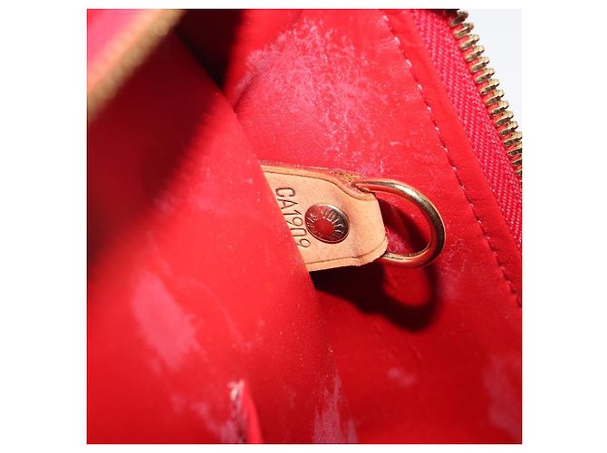 LOUIS VUITTON Monogram Vernis Sutton Hand Bag Red M91080 LV - vista 12
