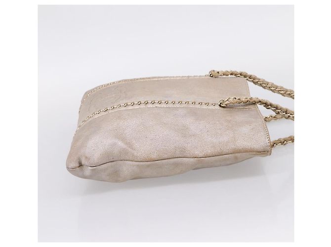 CHANEL Luxury Line Chain Tote Bag Leather Silver Gold Tone CC - vista 5