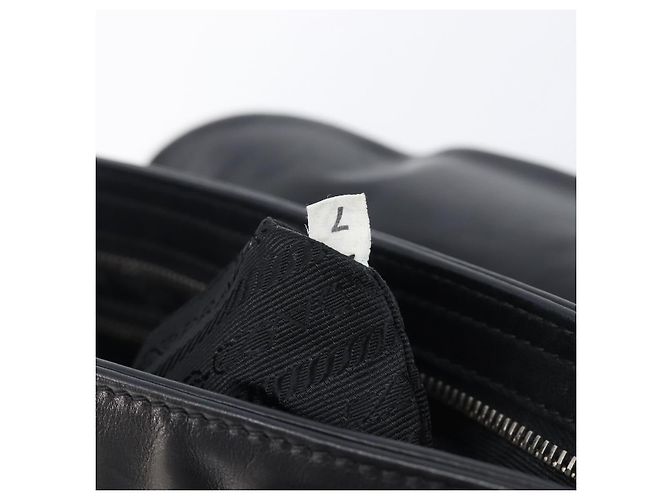PRADA Shoulder Bag Leather Black Silver - vista 30